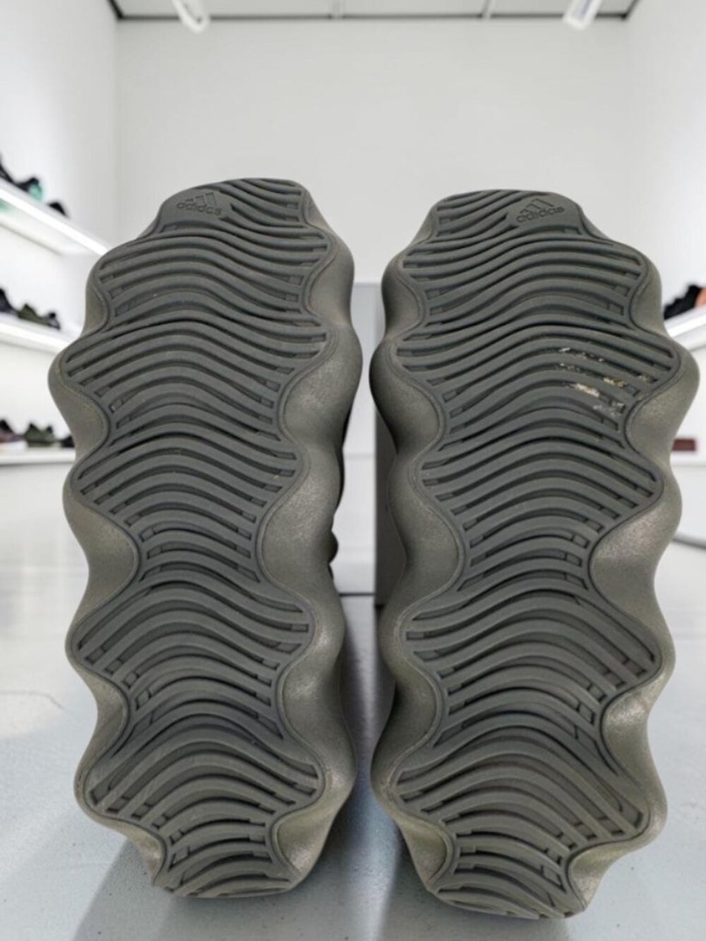 Adidas Yeezy 450 “Stone” – Men’s Size 9 - Picture 10 of 11